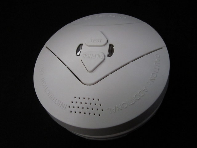 240V Smoke detector ionisation